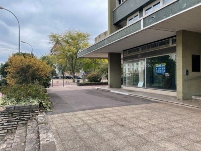 LOCAL COMMERCIAL A VENDRE - CHALON SUR SAONE - 60,4 m2 - 75000 € 
