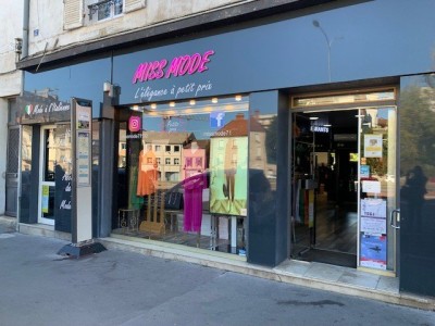LOCAL COMMERCIAL A VENDRE - CHALON SUR SAONE - 70 m2 - 74200 € 