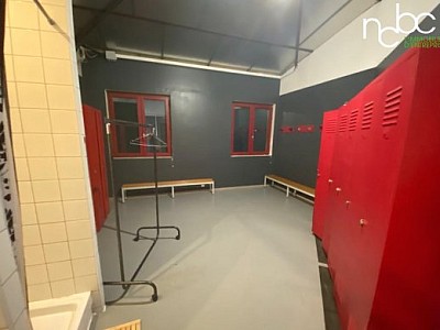 LOCAL COMMERCIAL A VENDRE - GENAS - 55 m2 - 55000 € 