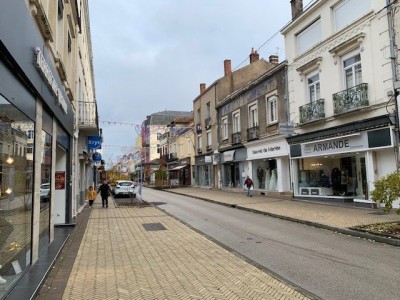 Ensemble immobilier A VENDRE - MONTCEAU LES MINES - 3065 m2 - 824000 € 