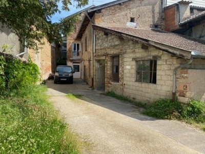 LOCAL COMMERCIAL A VENDRE - PONT DE VEYLE - 350 m2 - 369200 € 