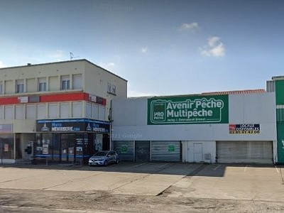 LOCAL COMMERCIAL A VENDRE - ST REMY - 330 m2 - 230�0 € 