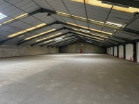 LOCAL D ACTIVITE A LOUER - COUCHEY - 2430 m2 divisibles à partir de 430 m2 - 55,56 € HC et HT/m<sup>2</sup>/an