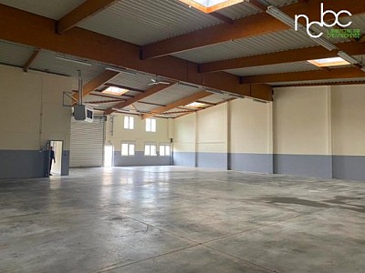 LOCAL D ACTIVITE A LOUER - DECINES CHARPIEU - 540 m2 - 91,30 € HC/m<sup>2</sup>/an