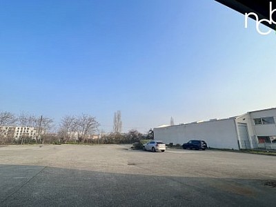 LOCAL D ACTIVITE A LOUER - DECINES CHARPIEU - 1144 m2 - 65,50 € HC/m<sup>2</sup>/an
