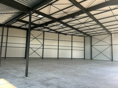 BATIMENT D ACTIVITE DIVISIBLE A LOUER - DIJON - 1216,24 m2 divisibles  partir de 274,97 m2 - 75,00 € HC et HT/m<sup>2</sup>/an