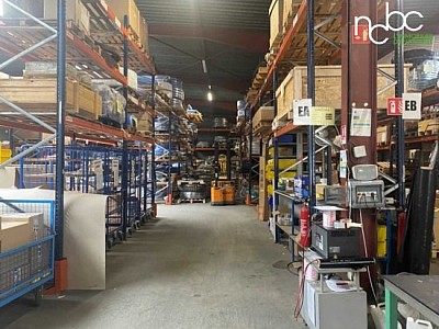 LOCAL D ACTIVITE A LOUER - LESQUIN - 1300 m2 - 92,30 € HC/m<sup>2</sup>/an