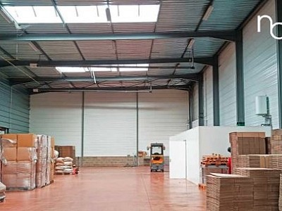 LOCAL D ACTIVITE A LOUER - LOZANNE - 2246 m2 - 80,00 € HC/m<sup>2</sup>/an