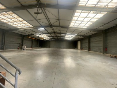 LOCAL D ACTIVITE - MONETEAU - 1182 m2 - RÉALISÉ