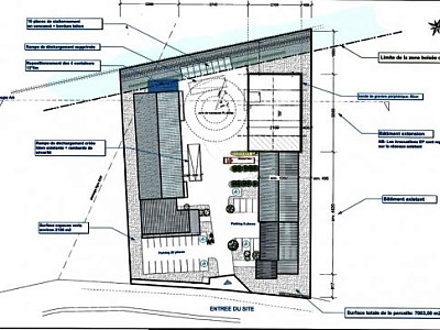 LOCAL D ACTIVITE A LOUER - ST GENIS LAVAL - 3228 m2 divisibles  partir de 1177 m2 - 75 € HC/m<sup>2</sup>/an
