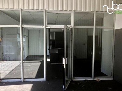 LOCAL D ACTIVITE A LOUER - VILLEFRANCHE SUR SAONE - 500 m2 - 84 € HC/m<sup>2</sup>/an