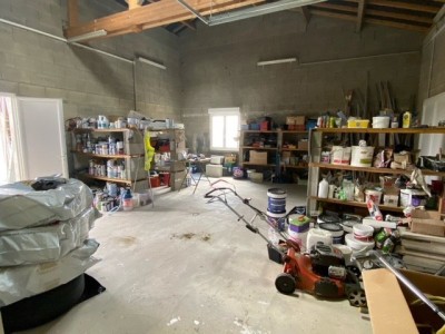 LOCAL D ACTIVITE A VENDRE - BAUDRIERES - 100 m2 - 120000 € 