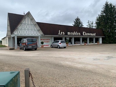 LOCAL D ACTIVITE A VENDRE - DEMIGNY - 1679 m2 - Prix : nous consulter