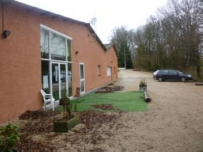 LOCAL D ACTIVITE A VENDRE - LOUHANS - 1200 m2 - 350000 € 