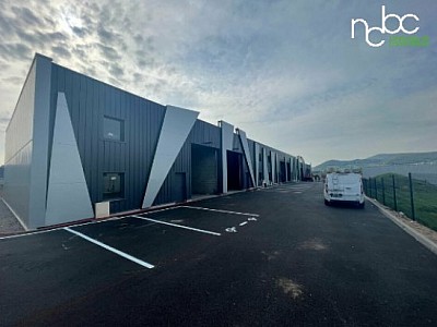 LOCAL D ACTIVITE A VENDRE - SARCEY - 240 m2 - 275000 € 