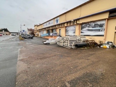 LOCAL D ACTIVITE A VENDRE - VARENNES LES MACON - 2637 m2 - 1230000 € 