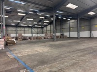 LOCAL INDUSTRIEL A LOUER - AUTUN - 2000 m2 divisibles à partir de 1000 m2 - 36 € HC et HT/m<sup>2</sup>/an